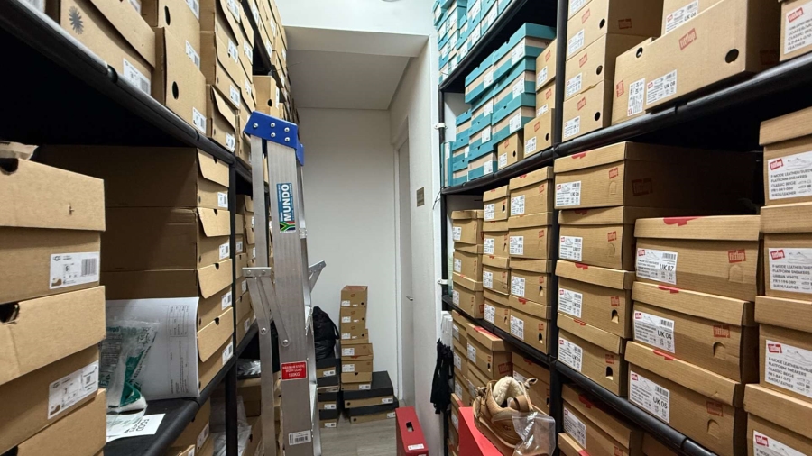 To Let commercial Property for Rent in Zonnebloem Western Cape